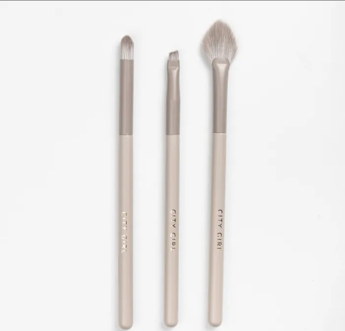 brochas para iluminar y corregir de City girl 2