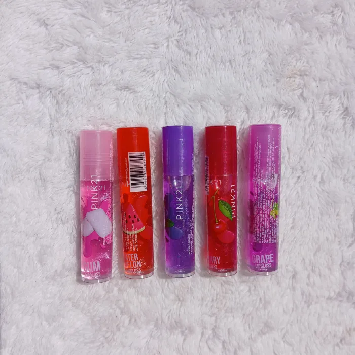 Líp glos frutales con brillo