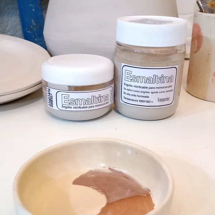 Esmaltina monococción 150g Transparente Lechoso 2