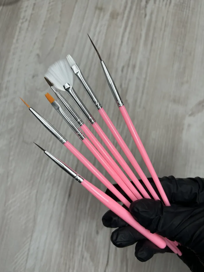 Set x7 pinceles nail art surtidos