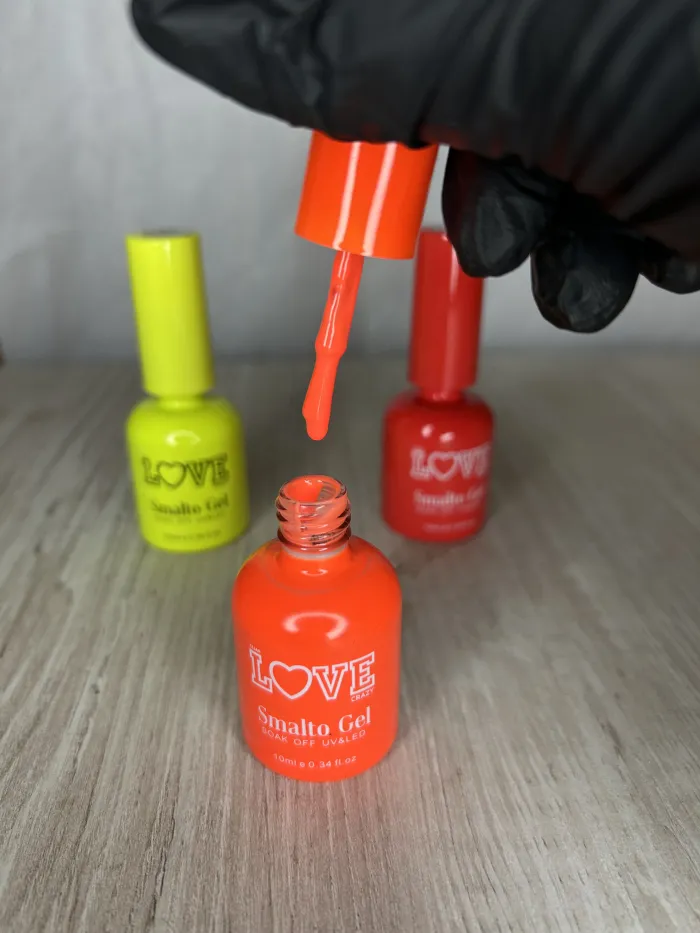 Esmalte semipermanente LOVE (fluo) 2