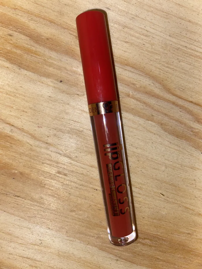 Labial líquido larga duración 