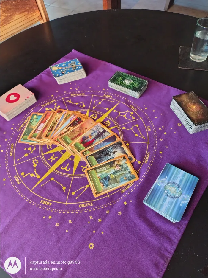 Sesiones de tarot terapéutico 