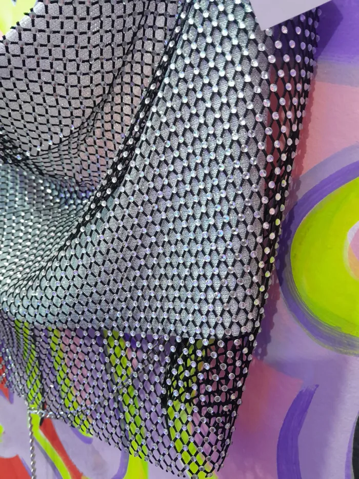 Top con strass 2