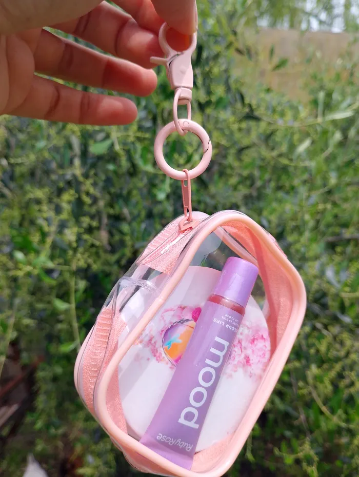 Combo bolsito con mosquetón + lipgloss + espejito