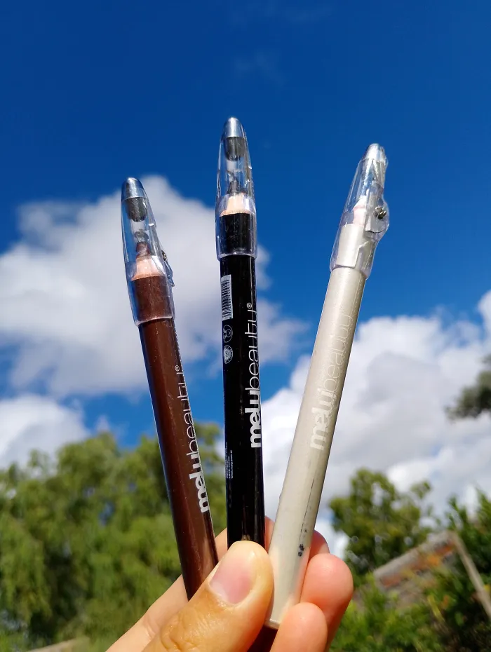 Delineador de ojos resistente al agua