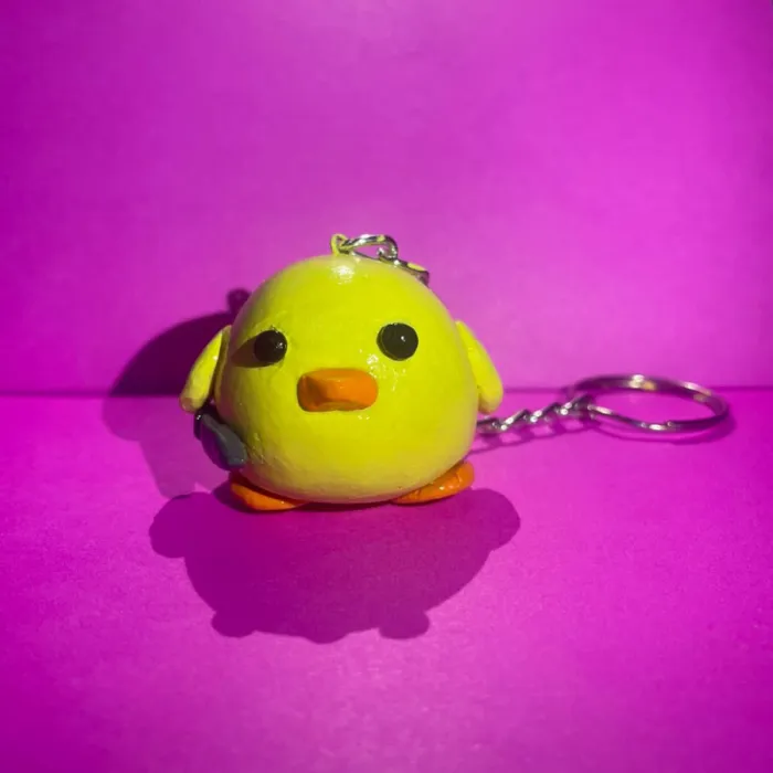 Llavero de patito asesino