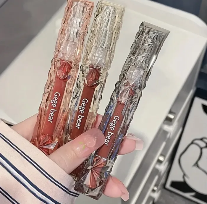 Crystal lens lip glaze 