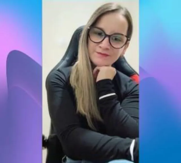 Profesora Laura Maza