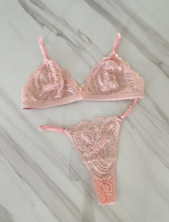 Conjunto básico encaje ( consultar stock)