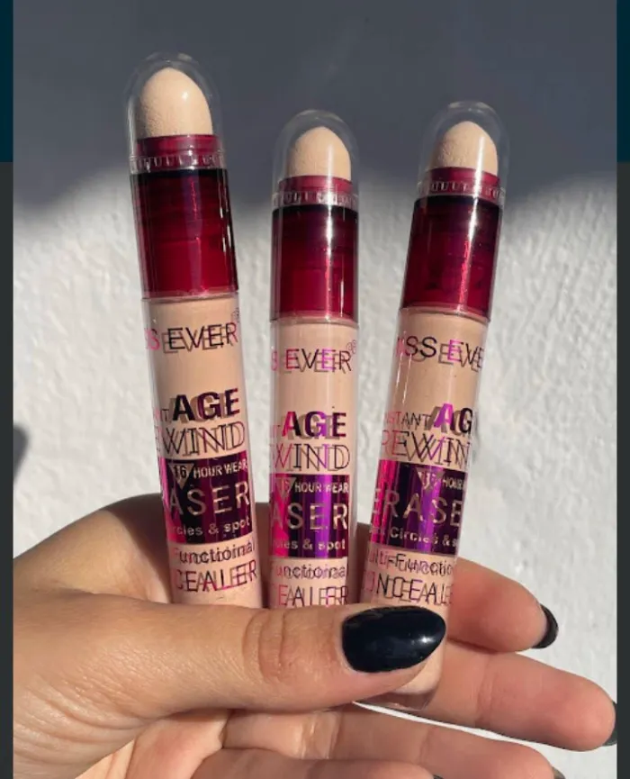 CORRECTOR DE OJERAS INSTANT AGE REWIND (MISS EVER)