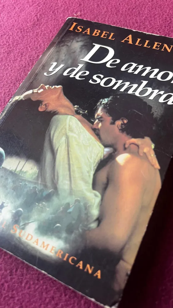 De amor y de sombra