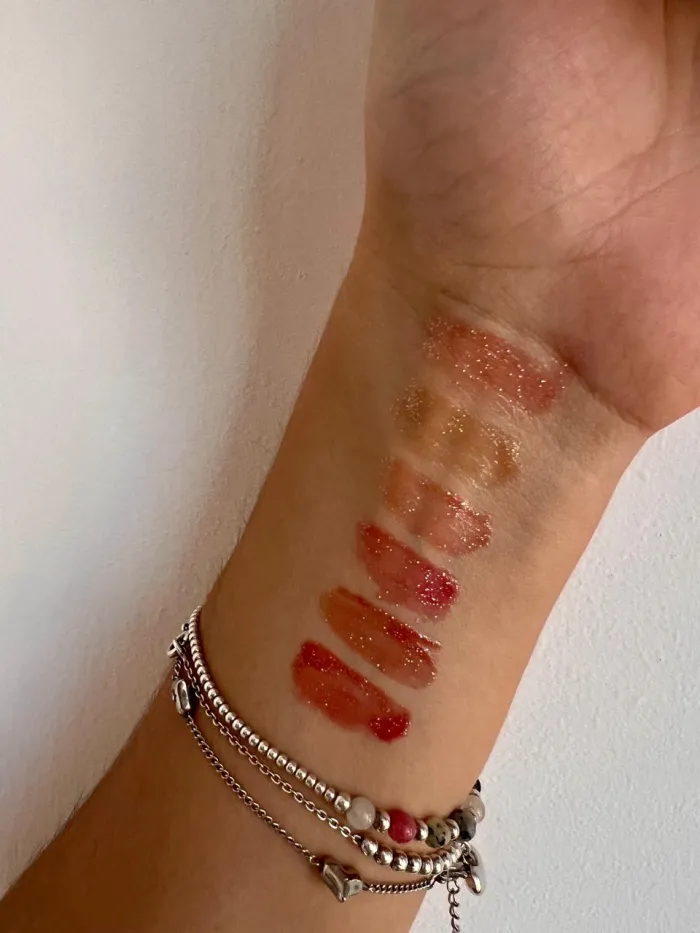 Moisten Lipgloss 2