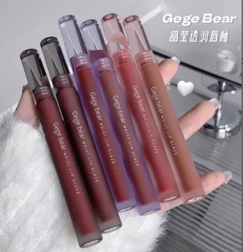 Moist lip glazeʕ•ᴥ•ʔGege Bear