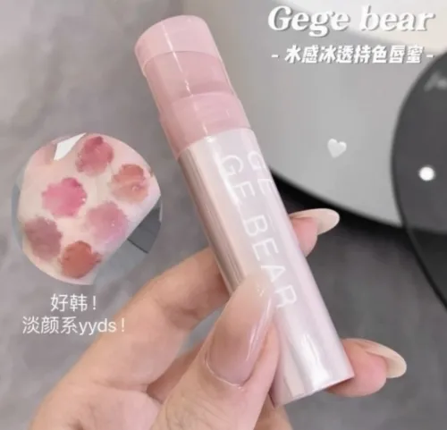 Lip glossʕ•ᴥ•ʔGege Bear