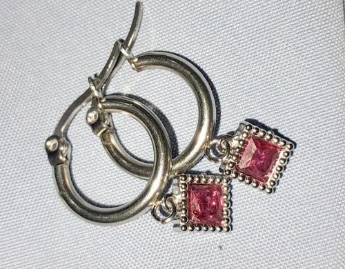 Aro Cuadro contorno Fucsia