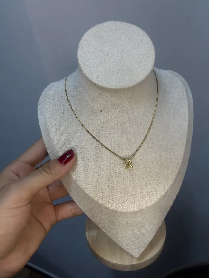 Collar inicial A
