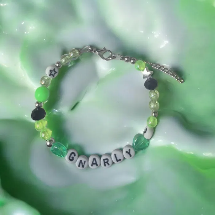Pulsera Katseyes-Gnarly