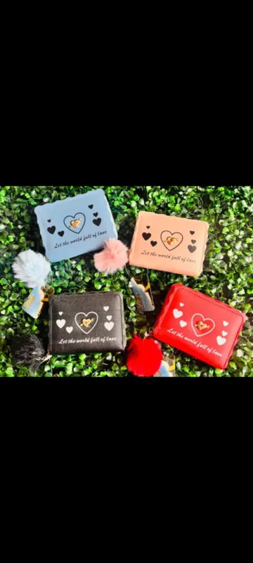 Billetera chica corazón con dije