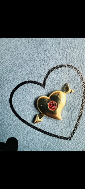 Billetera chica corazón con dije 2