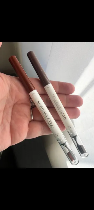 Lápiz para cejas 36hrs
