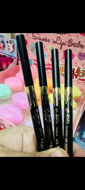 Delineador retractil negro Kylie