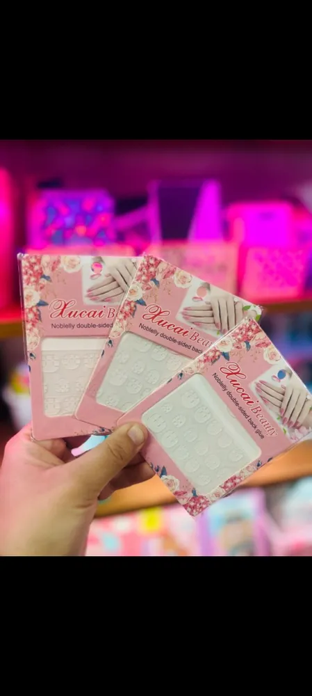 Adhesivo para uñas postizas 