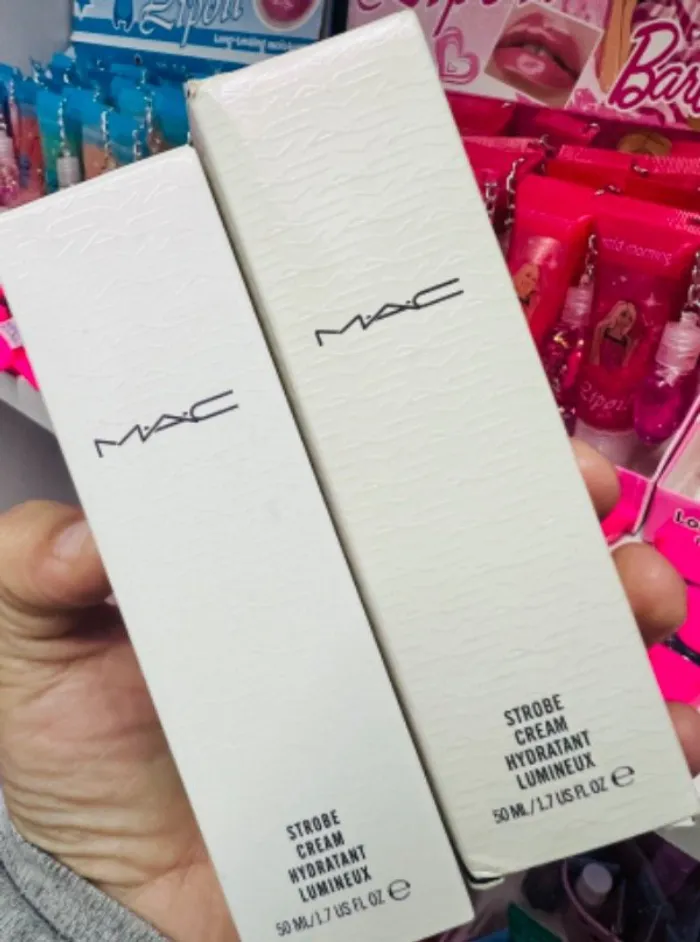 Iluminador en crema MAC 2