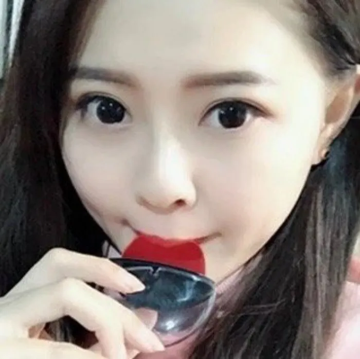 Labial matte yaxi beauty 2