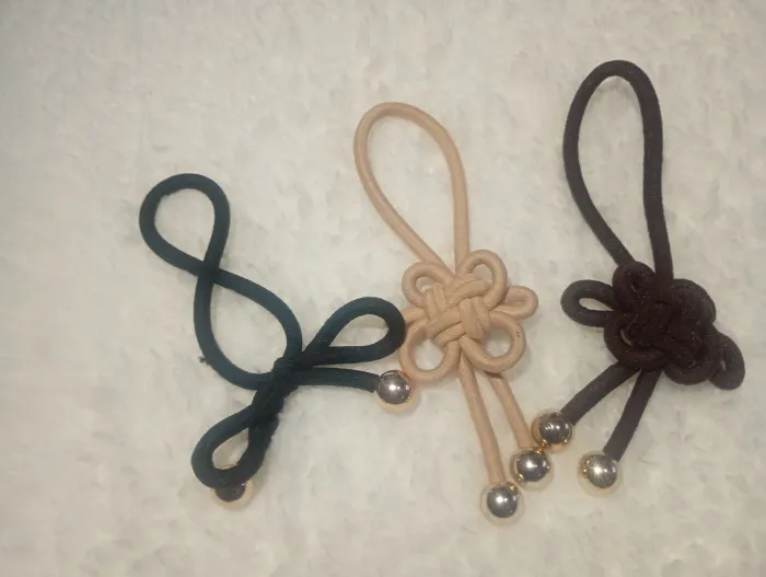 Colitas para el pelo con detalles 