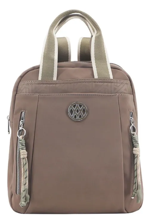 MOCHILA BEIGE URBANA AMAYRA LIVIANA 