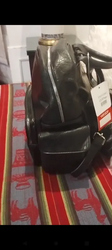 Mochila negra cuero Pu brillante Venice 3