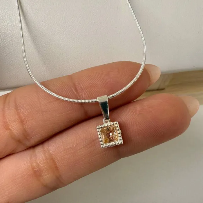 Collar + dije cuadradito  2