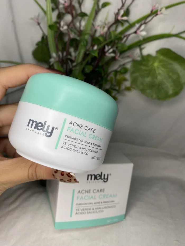 Crema facial - cuidado del acné & frescura 