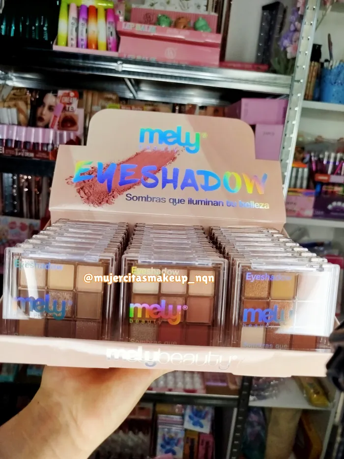 Paletas de sombras Mely X9