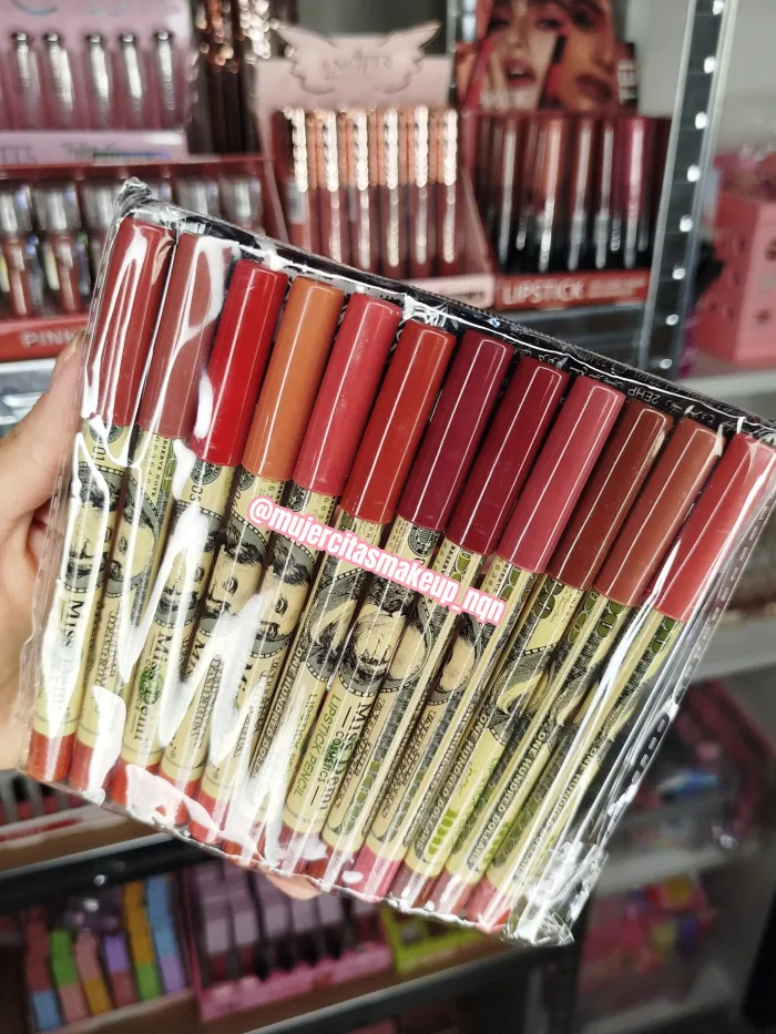 Delineador de labios grande dólar 