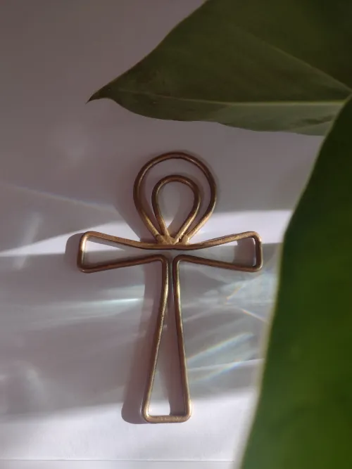 Llave Ankh/ Llave de la vida.