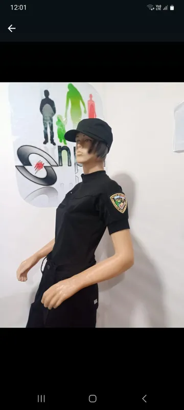 CHOMBA TACTICA,  Cierre al costado en el cuello 2