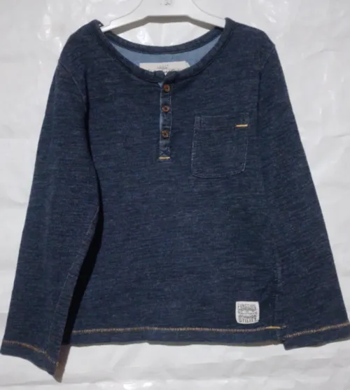Remera importada L.o.g.g talle 2 a 3 años