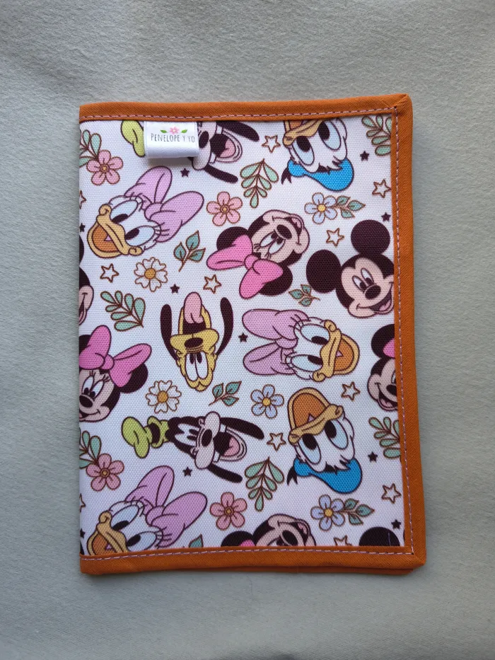 Porta libreta sanitaria Mickey 2