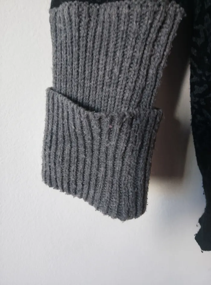 Sweater Cuello Alto con cierre (Talle S) 2