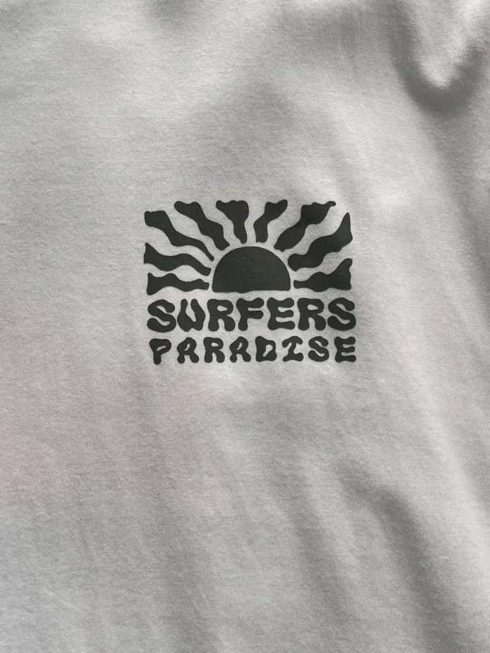 remera SURFERS PARADISE
