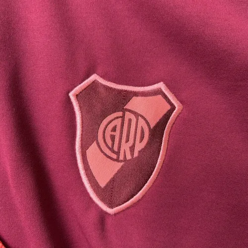 BUZO RIVER PLATE TEMPORADA 2025 BORDÓ 4