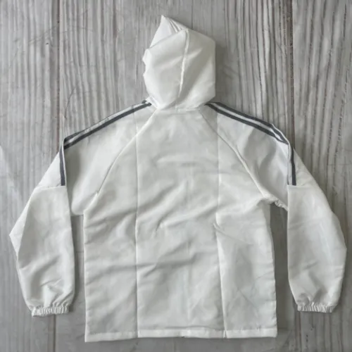 CAMPERA-RIVER PLATE- ROMPEVIENTOS BLANCA 2