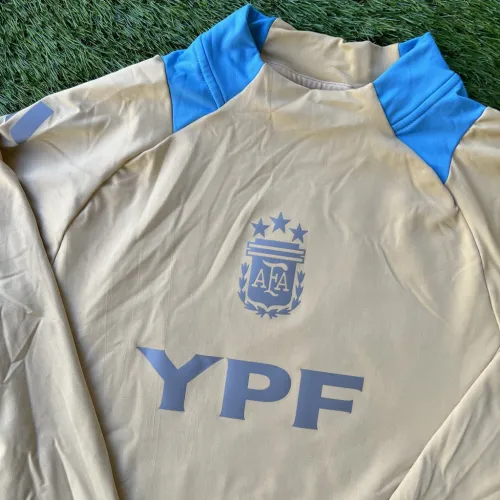 BUZO - AFA - ENTRENAMIENTO - 2025 3
