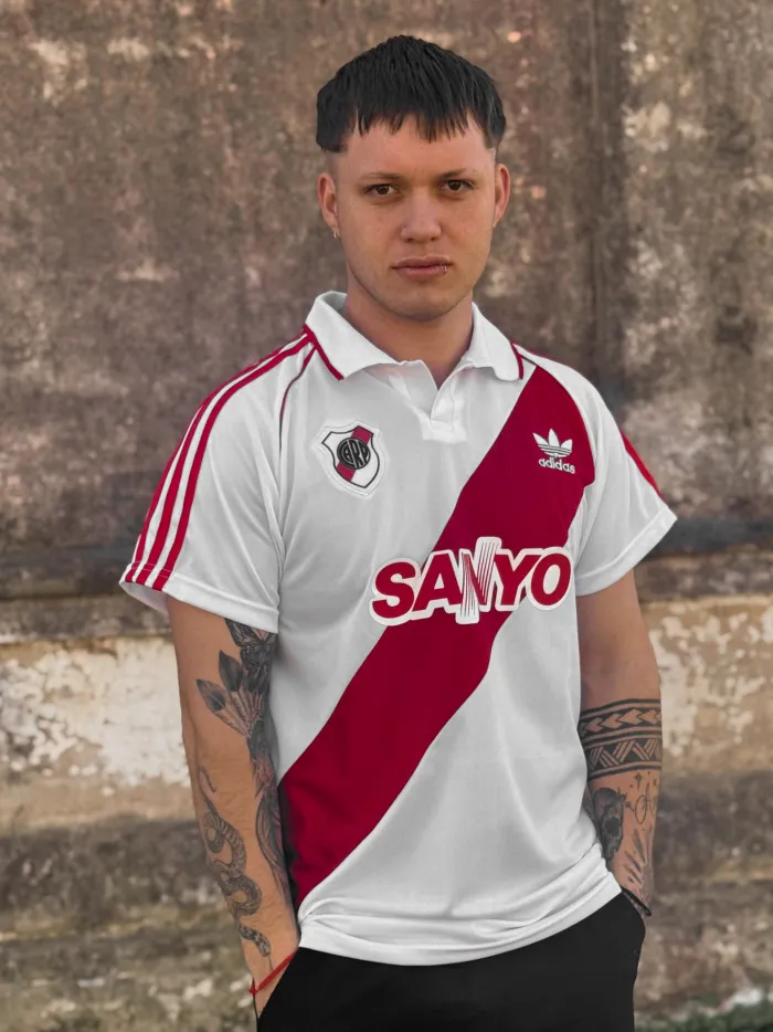 CAMISETA RETRO RIVER 1994