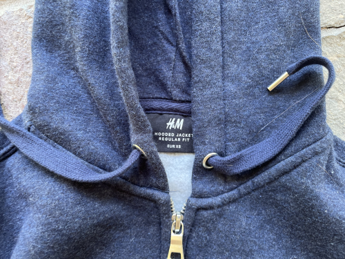 Buso con cierre azul (H&M) 2