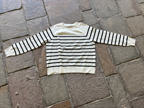 Suéter rayado blanco y negro (PRIMARK)