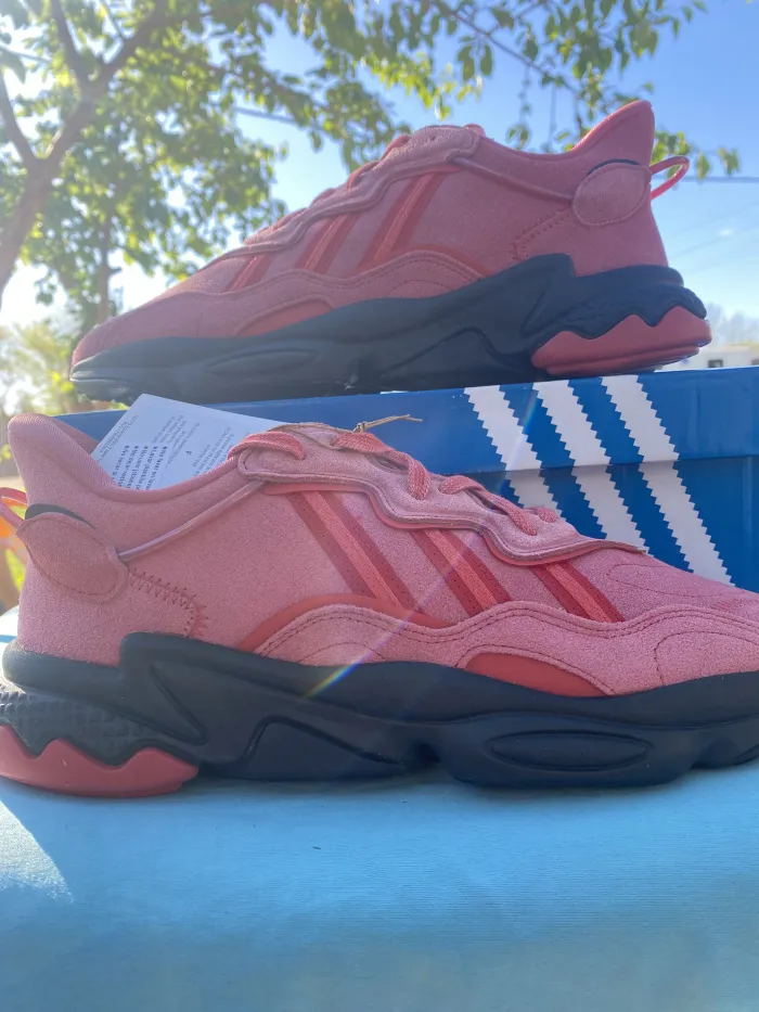 Adidas Ozweego 🔴