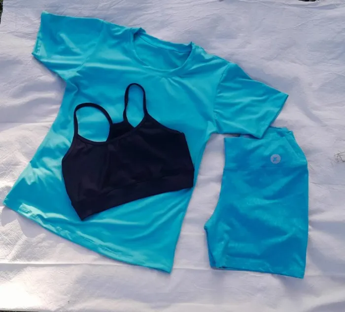 Remera lycra elastizada